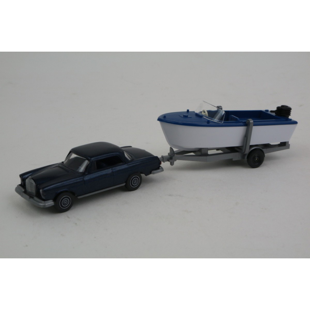 MERCEDES-BENZ 280 SE W111 COUPE MIT MOTORBOOT, DARKBLUEMETALLIC/SILVERGRAY/WHITE/BLUE (ДЛИНА МОДЕЛИ 3-5 СМ)