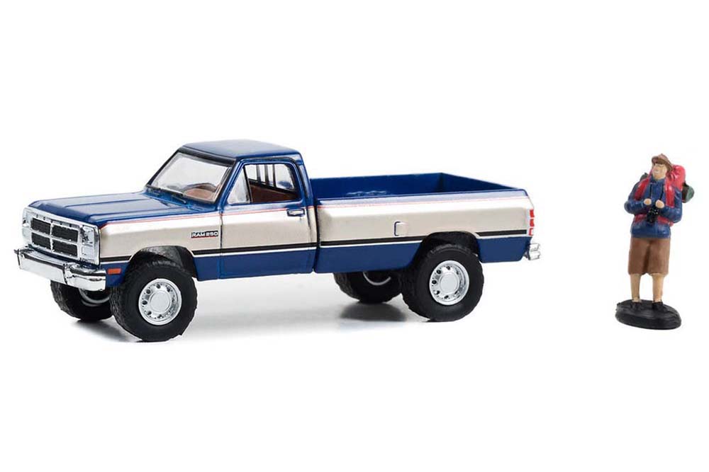 DODGE RAM POWER RAM 250 С ФИГУРКОЙ ТУРИСТА 1993 (ДЛИНА МОДЕЛИ 6-10 СМ)