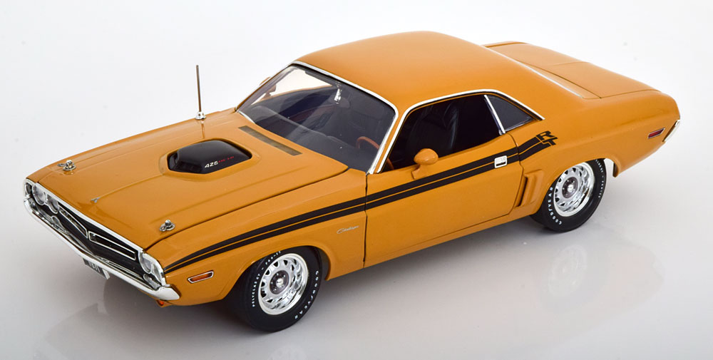 DODGE CHALLENGER R/T HEMI 1971 LIGHTBROWN BLACK