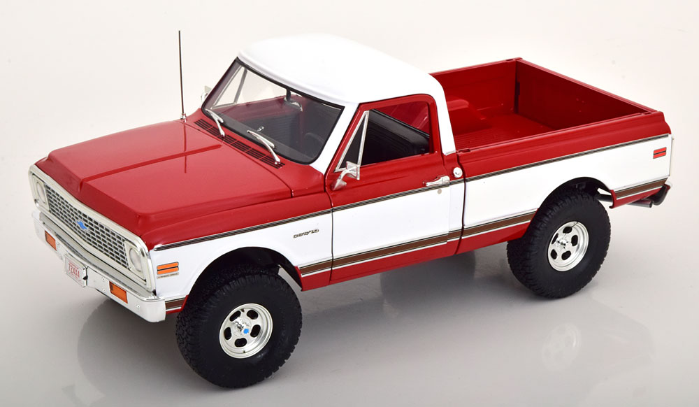 CHEVROLET K-10 4X4 PICK UP 1972 WHITE RED