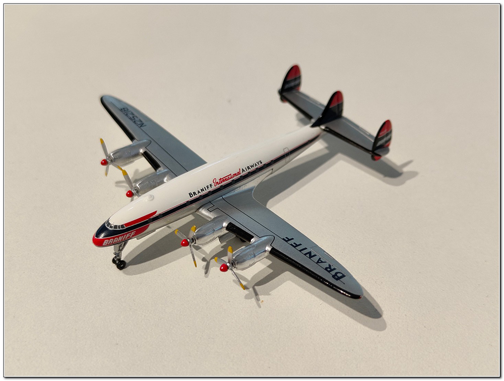 LOCKHEED L-049 CONSTELLATION BRANIFF INTERNATIONAL N2521B LIMITED 480 PCS (ДЛИНА 7,25 СМ)