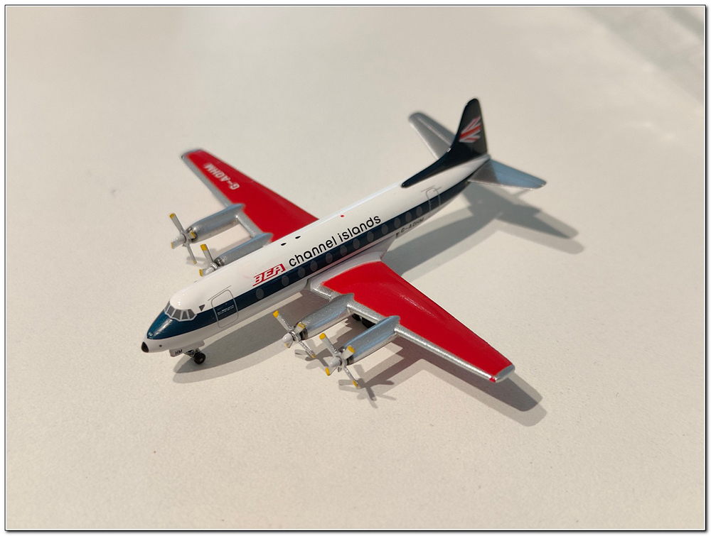 VICKERS VISCOUNT 700 BEA CHANNEL ISLANDS G-AOHM (ДЛИНА 6,53 СМ)