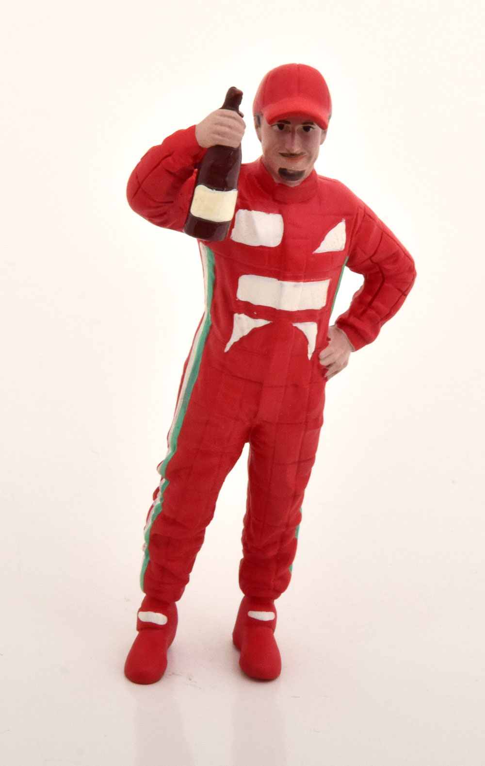 МОДЕЛЬ ФИГУРКИ 2000 S RACING LEGEND RED WHITE