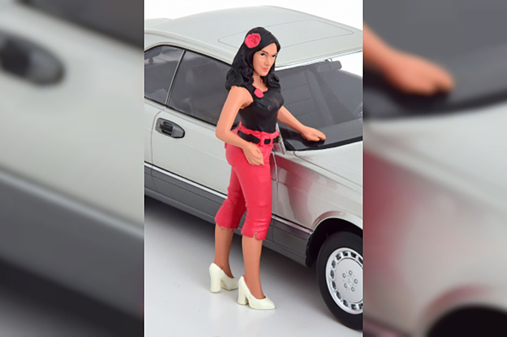 ФИГУРКА КОЛЛЕКЦИОННАЯ FIGUR PIN-UP GIRL CARROLL CAR MODEL NOT INCLUDED IN THE PRICE