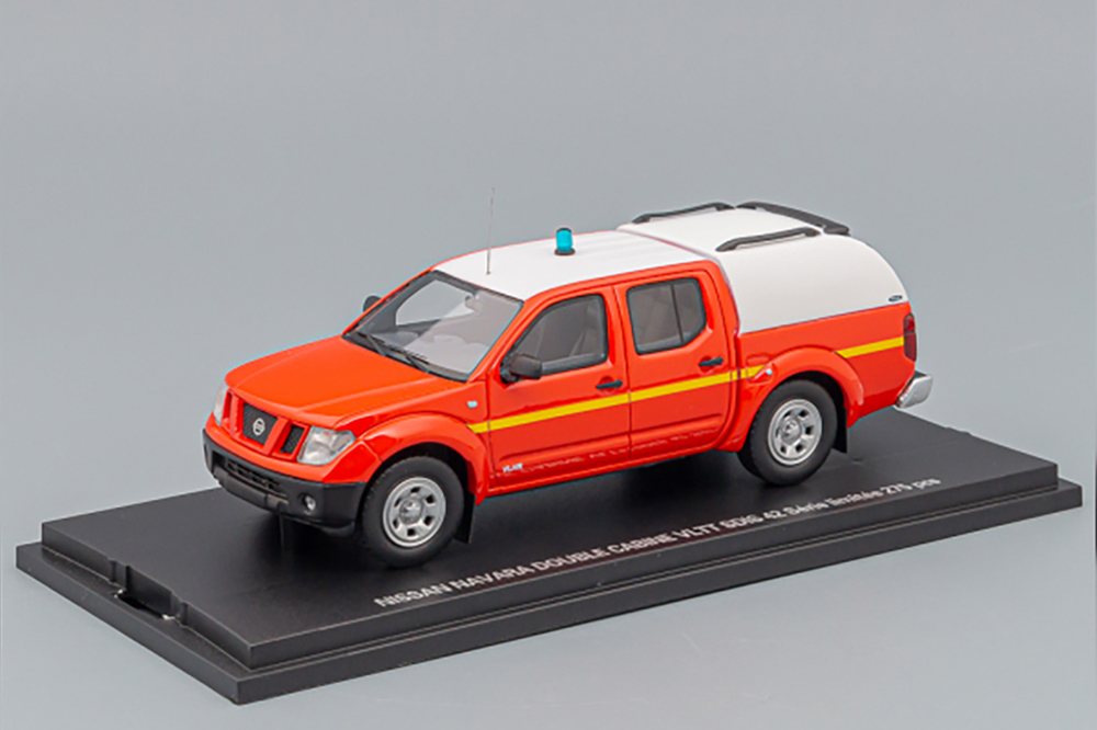 NISSAN NAVARA DOUBLE CABINE PICK-UP CLOSED VLTT SDIS 42 SAPEURS
