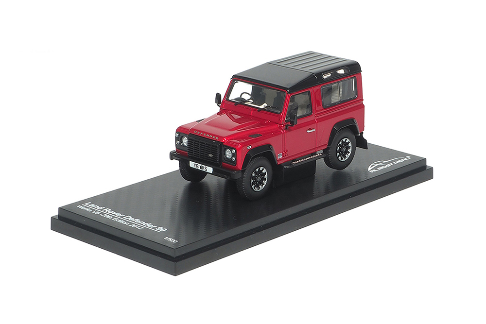 LAND ROVER DEFENDER 90 WORKS V8 70TH EDITION 2017 RED