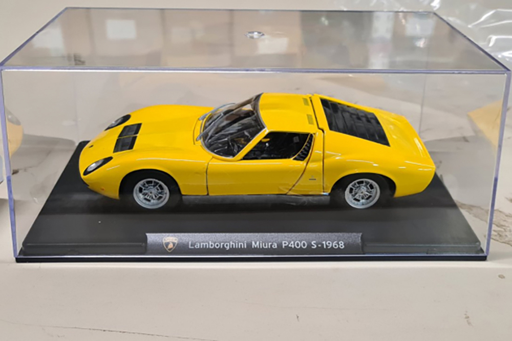 LAMBORGHINI P 400 MIURA 1968, YELLOW