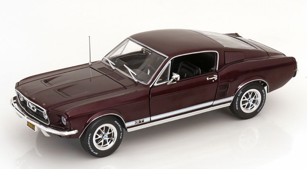 FORD MUSTANG GT 2+2 1967 DARKRED-METALLIC