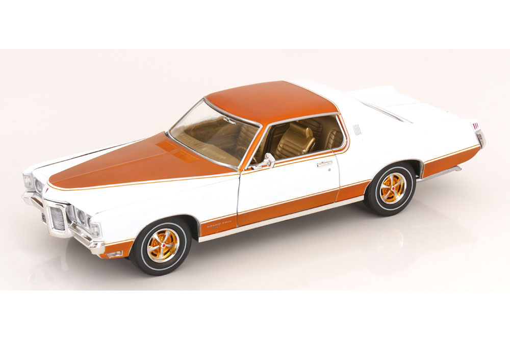 PONTIAC ROYAL BOBCAT GRAND PRIX MODEL J 1969 WHITE GOLDEN