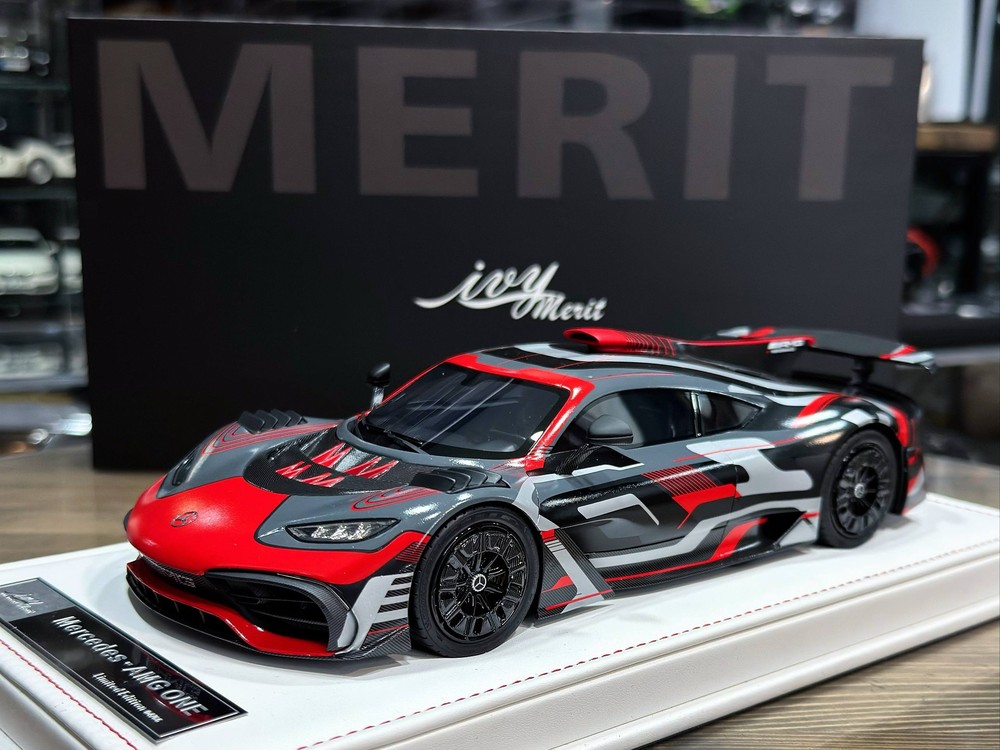 MERCEDES AMG ONE RED/BLACK BLOCKY / МЕРСЕДЕС-AMG ONE КРАСНЫЙ-ЧЕРНЫЙ BLOCKY