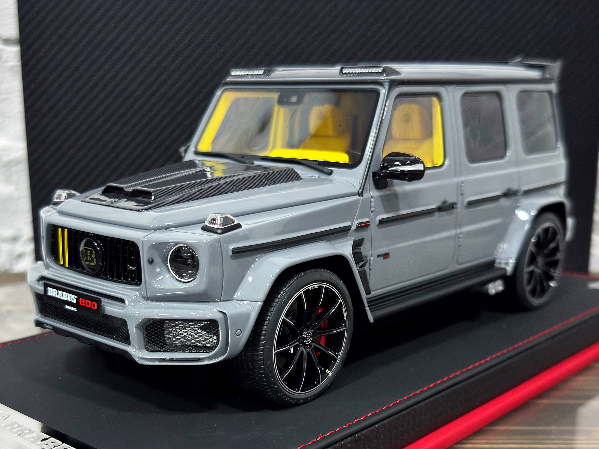 MERCEDES BENZ BRABUS G800 CEMENT GREY / МЕРСЕДЕС-БЕНЦ БРАБУС G800 ЦЕМЕНТНО-СЕРЫЙ