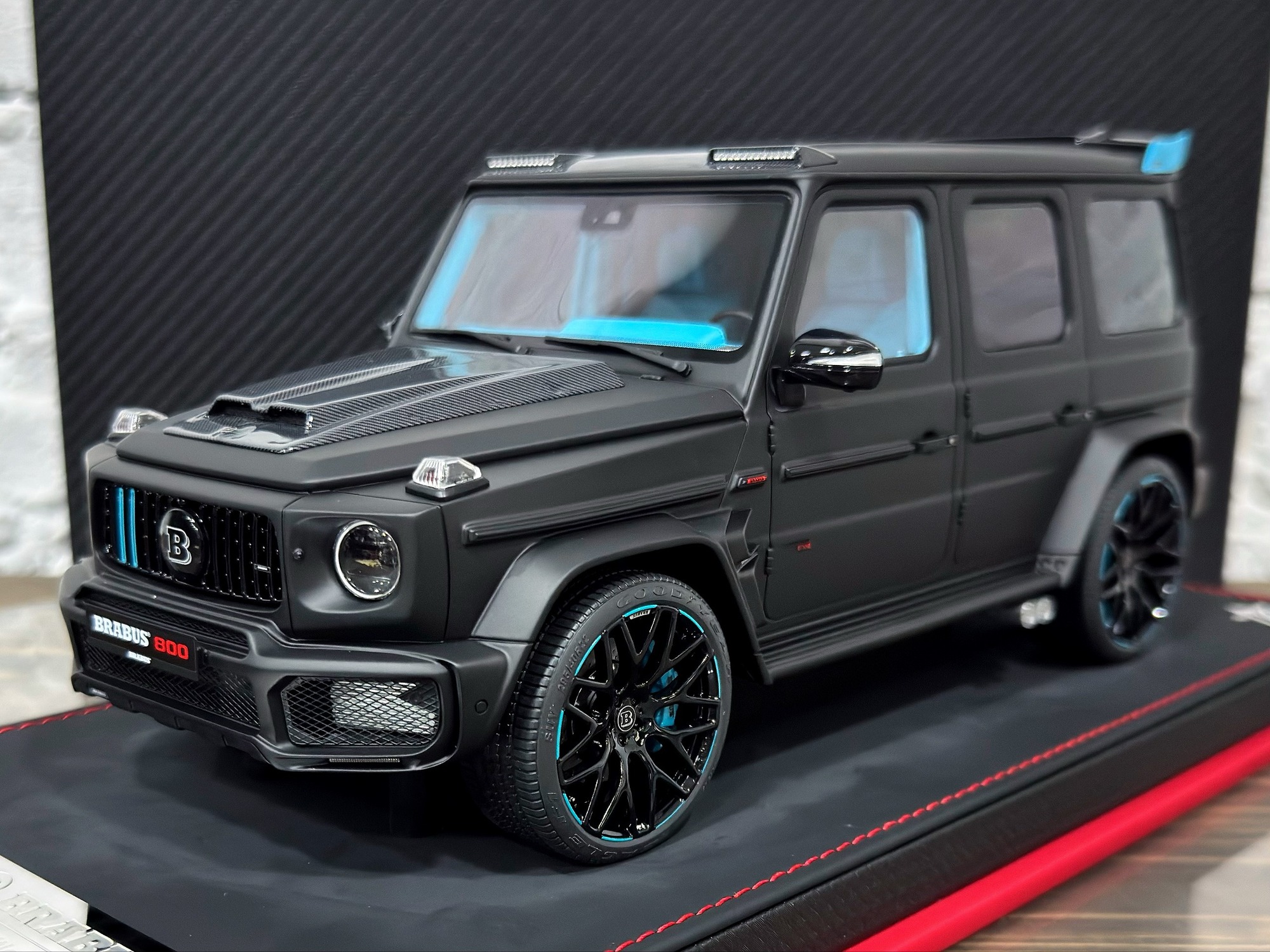 MERCEDES BENZ BRABUS G800 MATTE BLACK/BLUE / МЕРСЕДЕС-БЕНЦ БРАБУС G800 ЧЕРНЫЙ МАТОВЫЙ/СИНИЙ