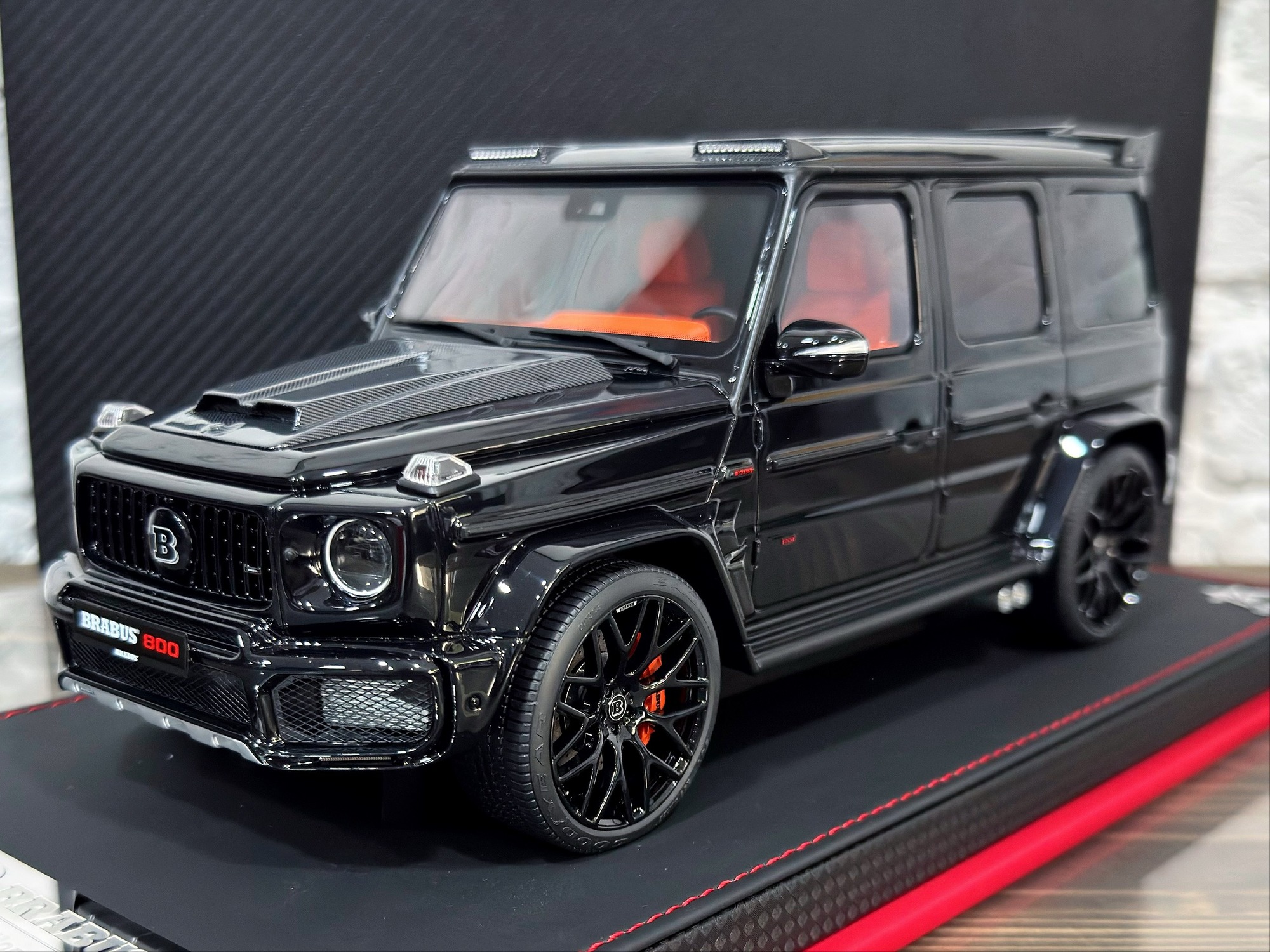 MERCEDES BENZ BRABUS G800 SHINY BLACK / МЕРСЕДЕС-БЕНЦ БРАБУС G800 SHINY ЧЕРНЫЙ