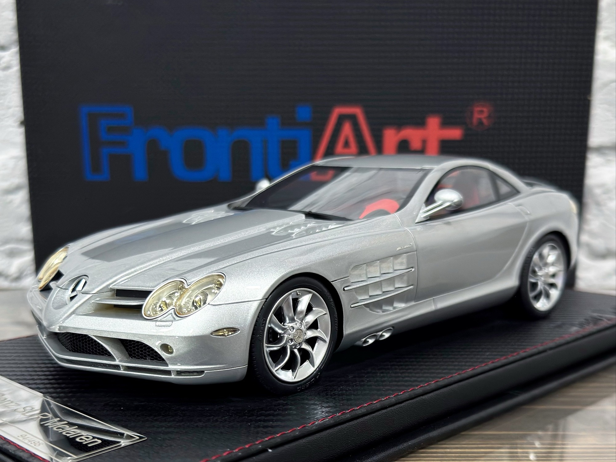 X FRONTIART MERCEDES BENZ SLR MCLAREN SILVER / X FRONTIART МЕРСЕДЕС-БЕНЦ SLR МАКЛАРЕН СЕРЕБРИСТЫЙ