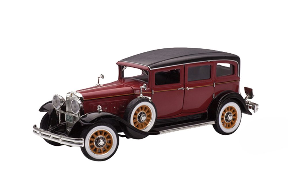 PEERLESS MASTER 8 SEDAN 1931 КРАСНЫЙ С ЧЕРНЫМ