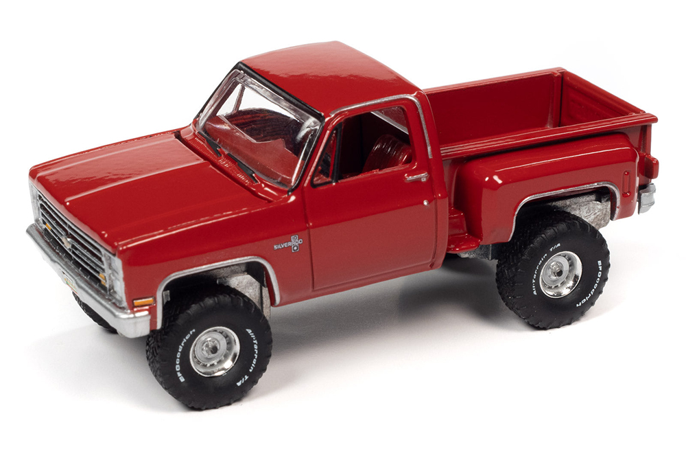 CHEVROLET SILVERADO K10 STEPSIDE КРАСНЫЙ (ДЛИНА МОДЕЛИ 6-10 СМ)