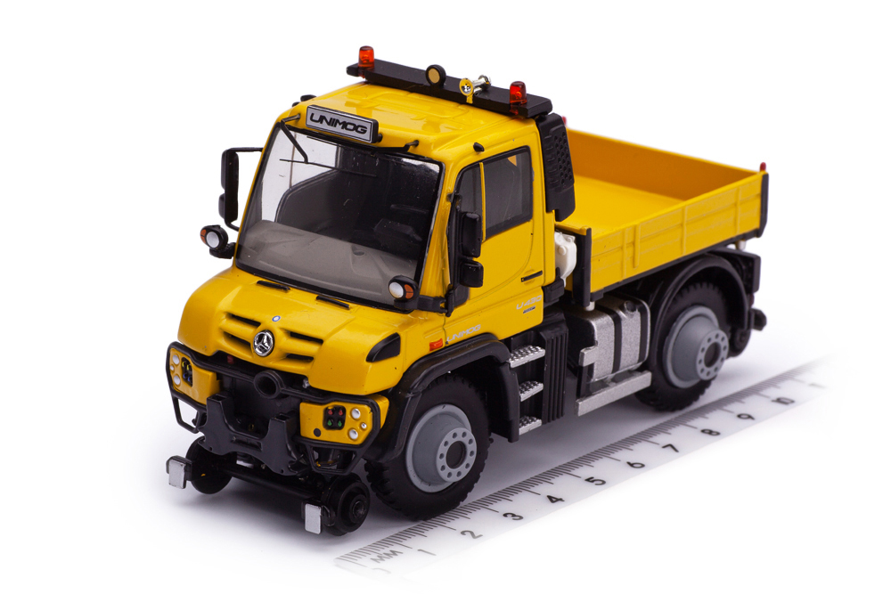 MERCEDES UNIMOG U430 ДЛЯ ИСПОЛЬЗОВАНИЯ НА ЖЕЛЕЗНОЙ ДОРОГЕ (С НАВЕСНЫМ ОБОРУДОВАНИЕМ)