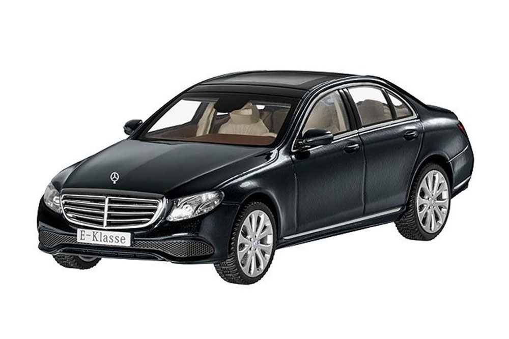 MERCEDES W213 E-CLASS LIMOUSINE-EXCLUSIVE 2016 GREEN METALLIC