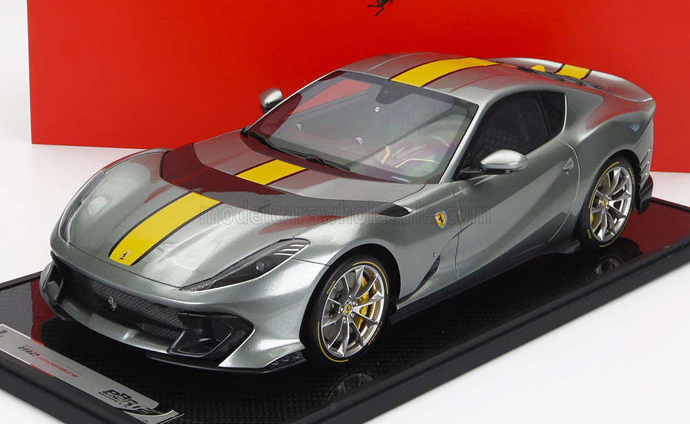 FERRARI 812 COMPETIZIONE 2021 - CON VETRINA - WITH SHOWCASE, GRIGIO COBURN YELLOW - GREY MET