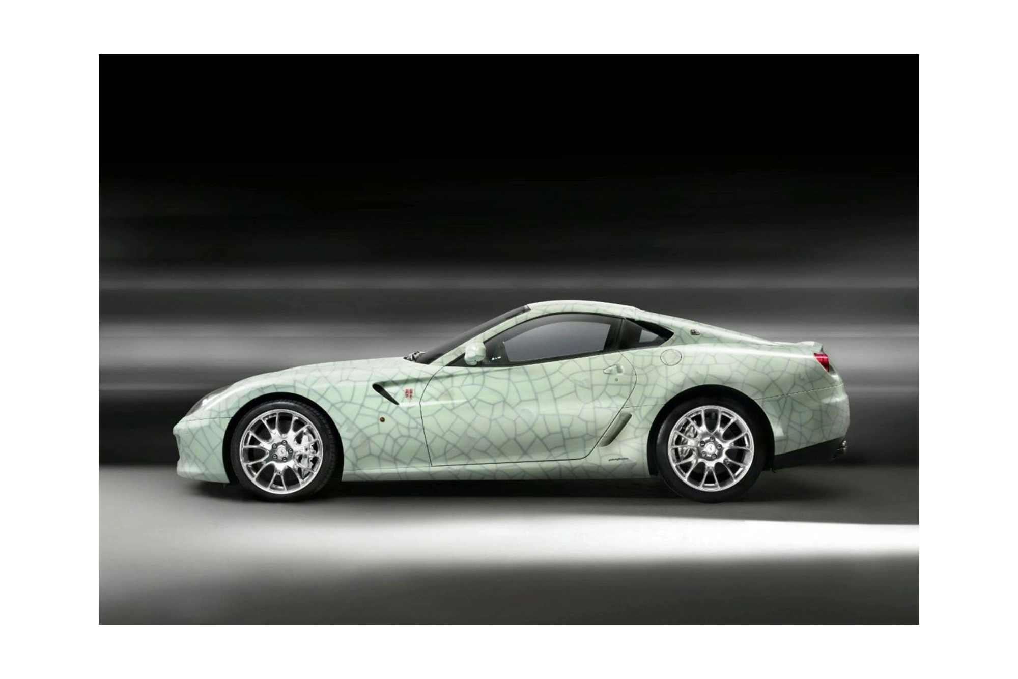 FERRARI 599 GTB FIORANO ART CAR LIMITED EDITION CRACKED PORCELAIN / ФЕРРАРИ 599 ГТБ АРТ КАР ЛИМИТИРОВАННАЯ СЕРИЯ КРАККЕД ПОРКЕЛАИН 1:18