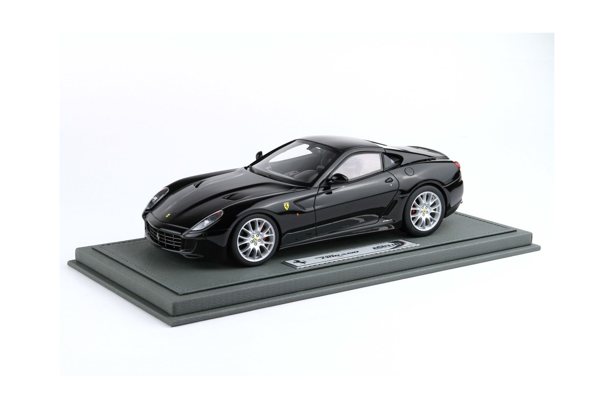 FERRARI 599 GTB FIORANO 2006 MANUAL GEAR - MADE IN ITALY DS BLACK / ФЕРРАРИ 599 ГТБ 2006 МЕХАНИКА 1:18 ЧЕРНЫЙ