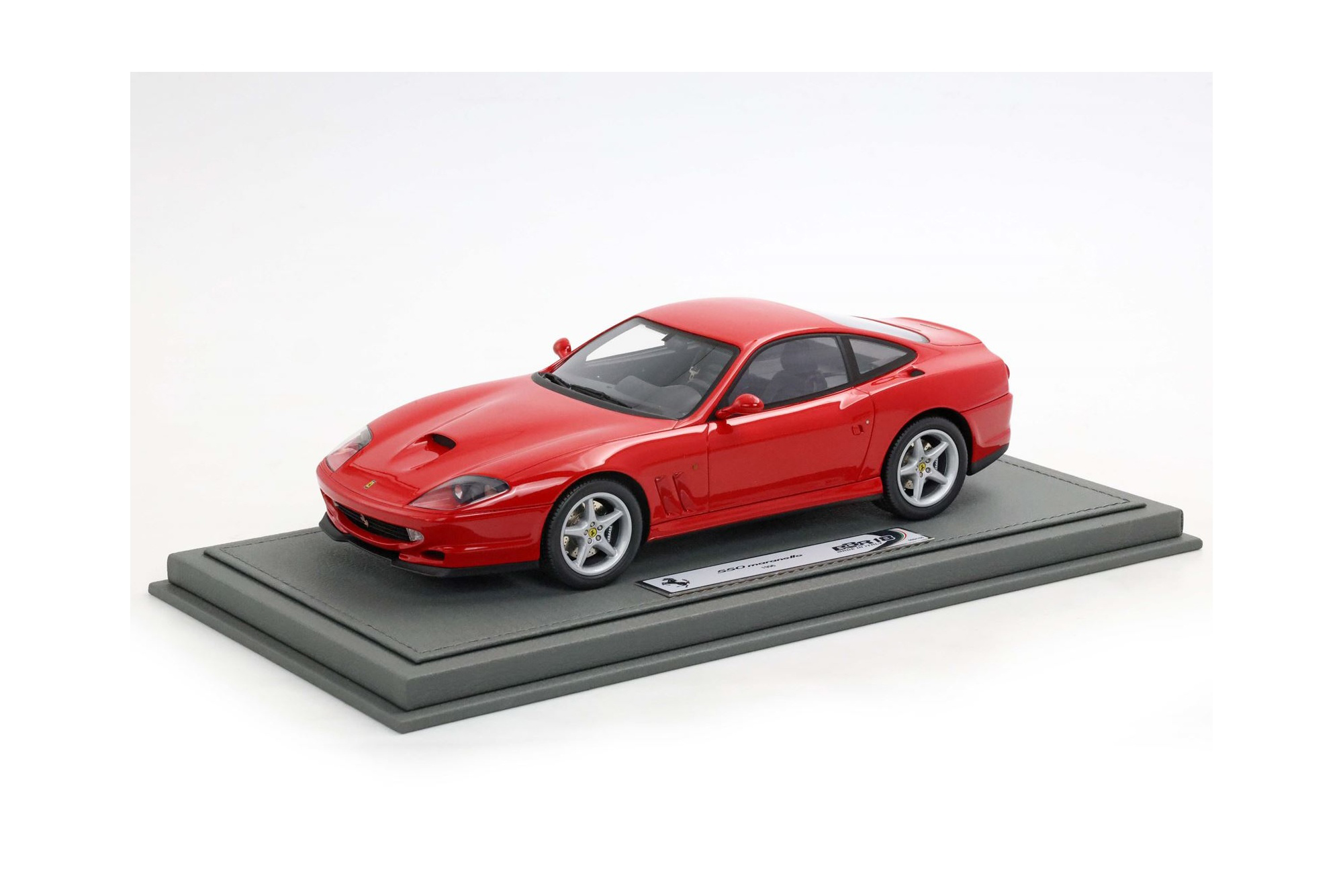 FERRARI 550 MARANELLO 1996 - MADE IN ITALY ROSSO CORSA - BLACK / ФЕРРАРИ 550 МАРАНЕЛЛО 1996 1:18 КРАСНЫЙ