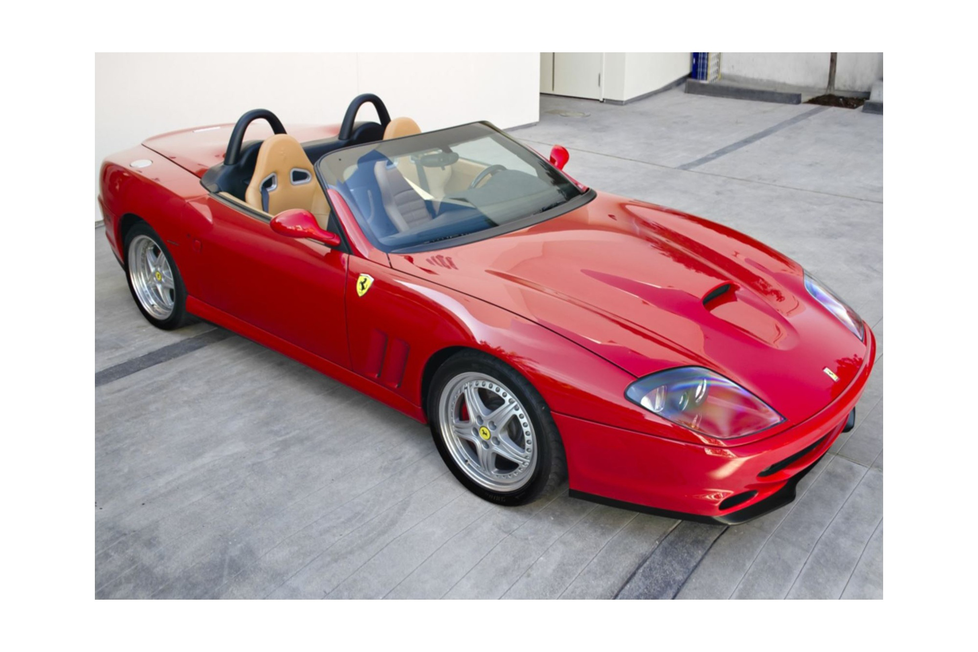 FERRARI 550 BARCHETTA 2000 - MADE IN ITALY ROSSO CORSA - BEIGE INTERIOR / ФЕРРАРИ 550 БАРКХЕТТА 2000 1:18 КРАСНЫЙ
