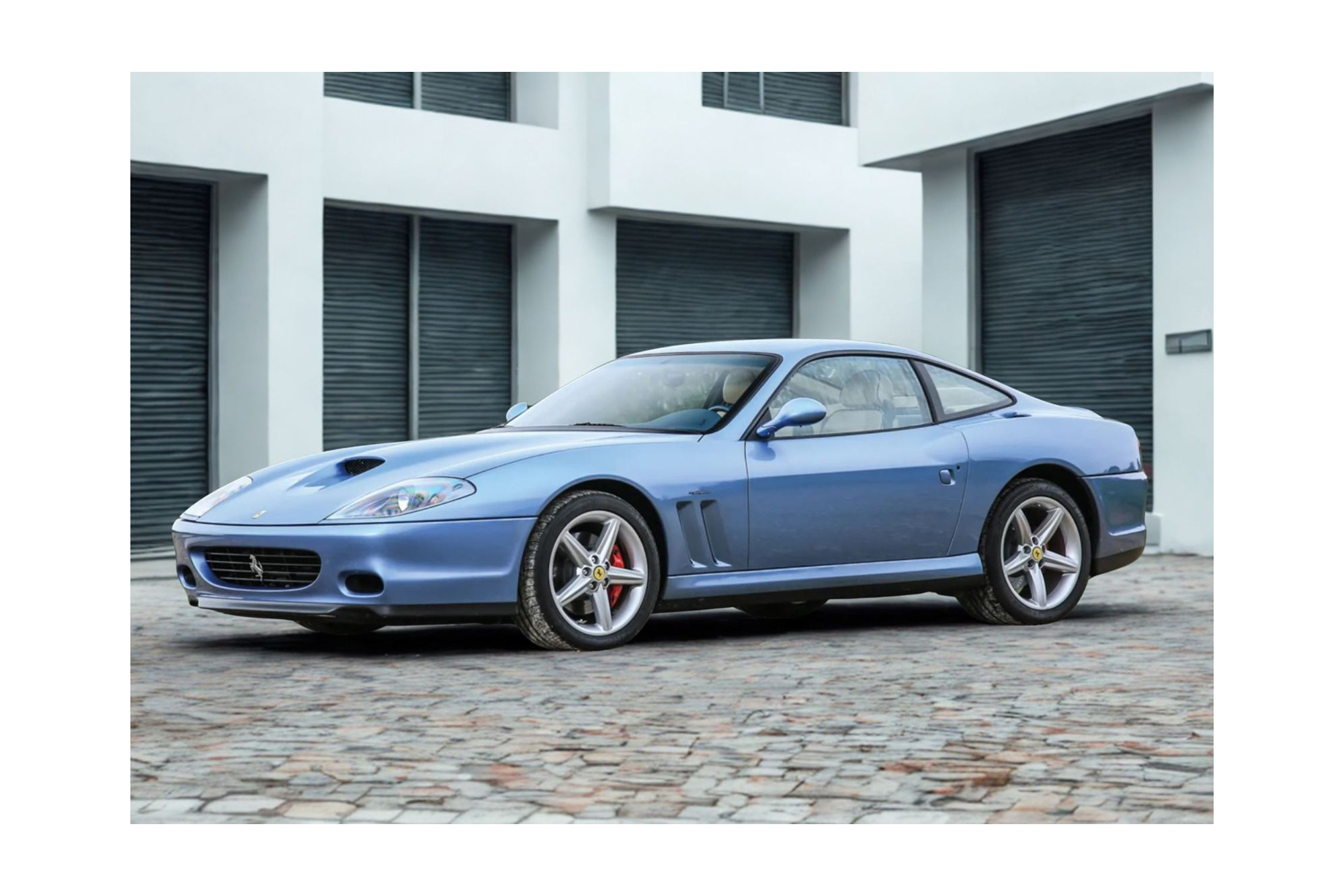 FERRARI 575M MARANELLO 2002 - MADE IN ITALY AZZURRO CALIFORNIA / ФЕРРАРИ 575М МАРАНЕЛЛО 2002 1:18 ГОЛУБОЙ