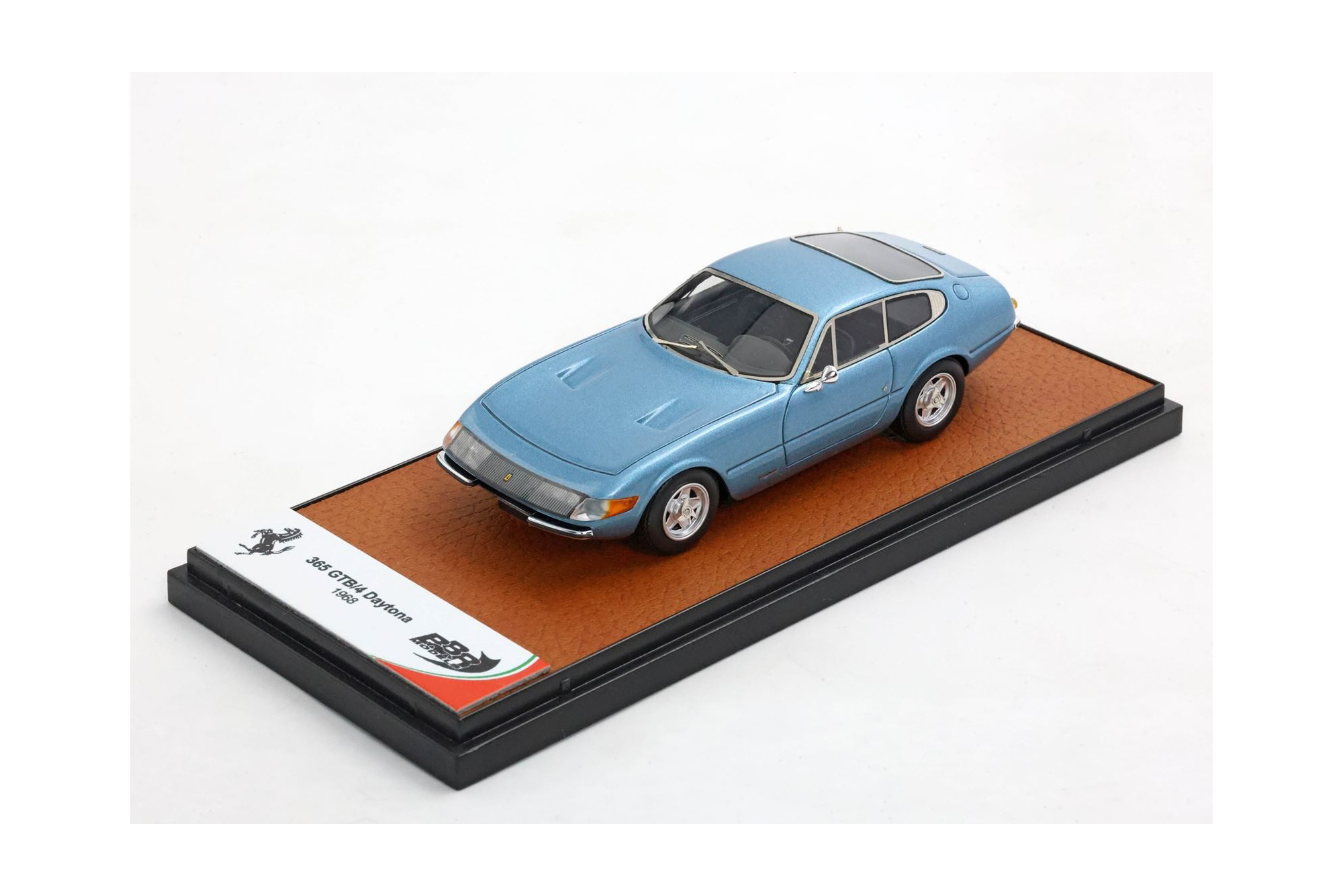FERRARI 365 GTB/4 DAYTONA METALLIC LIGHT BLUE / ФЕРРАРИ 365 ГТБ 4 ДАЙТОНА МЕТАЛЛИК ЛИГХТ 1:43 ГОЛУБОЙ