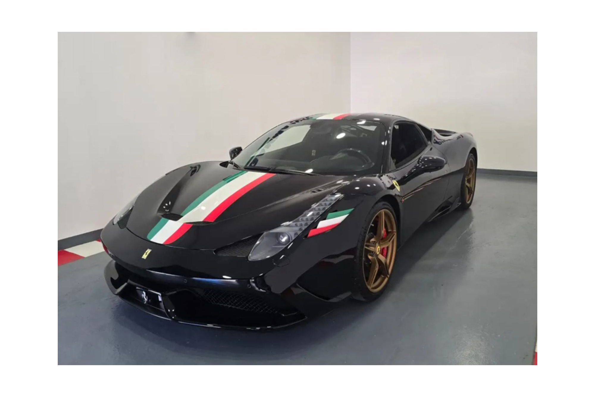 FERRARI 458 SPECIALE NERO DS WITH ITALIAN STRIPE / ФЕРРАРИ 458 СПЕКИАЛЕ ДС ИТАЛИАН ПОЛОСА 1:43 ЧЕРНЫЙ