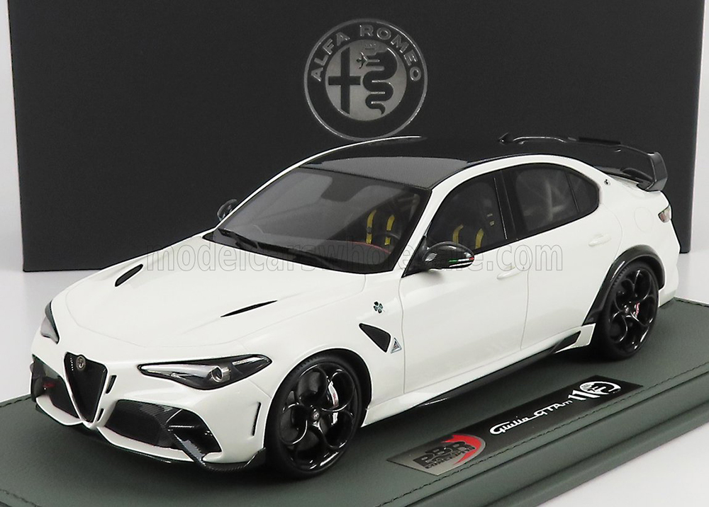 ALFA ROMEO GIULIA GTAM (2020) - CON VETRINA - WITH SHOWCASE, BIANCO TROFEO - WHITE