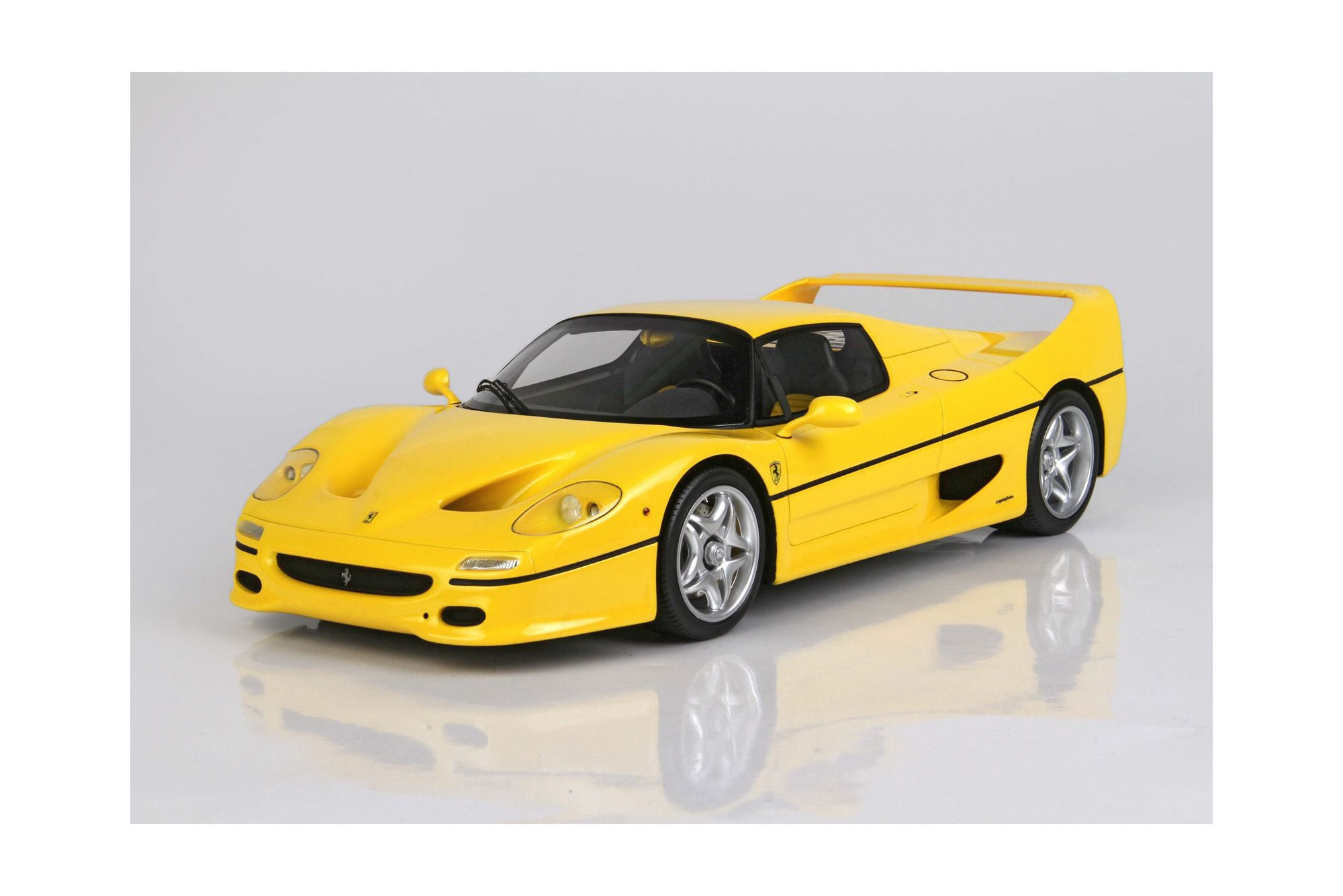 FERRARI F50 COUPÉ GIALLO / ФЕРРАРИ Ф50 КОУПÉ 1:43 ЖЕЛТЫЙ