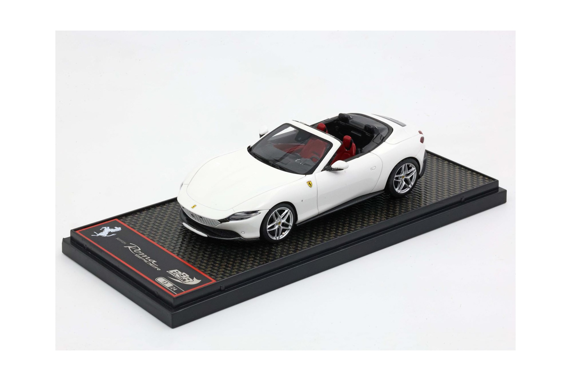 FERRARI ROMA SPIDER WHITE CERVINO / ФЕРРАРИ РОМА СПАЙДЕР КЕРВИНО 1:43 БЕЛЫЙ