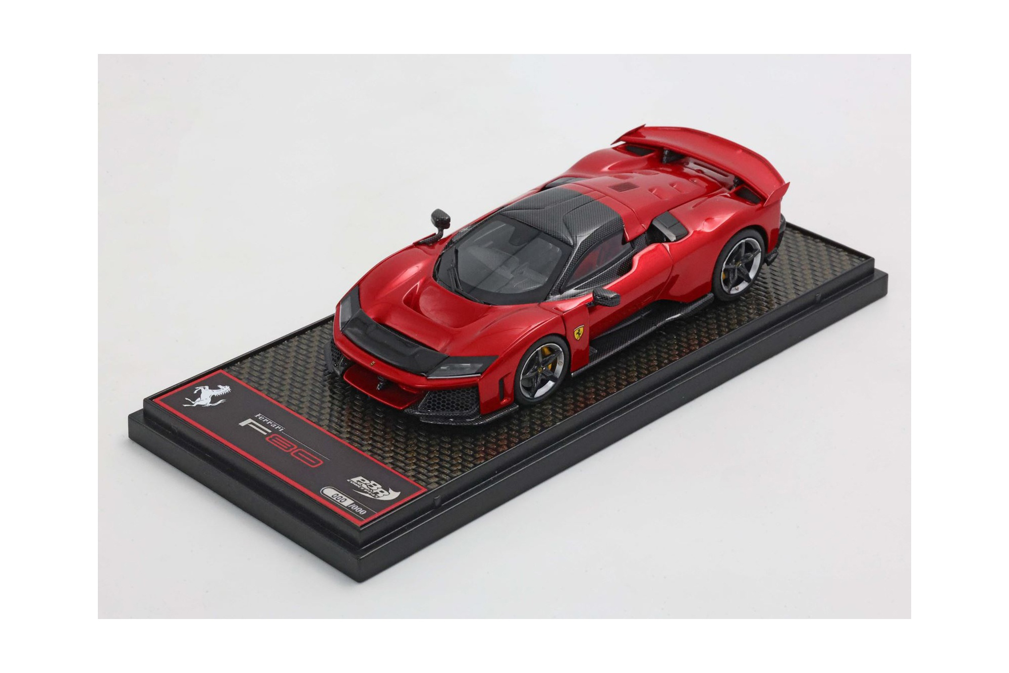 FERRARI F80 CARBON OPTIONAL ROSSO SUPERCAR - BICOLOR WHEELS SILVER AND CARBON / ФЕРРАРИ Ф80 КАРБОН ОПТИОНАЛ СУПЕРКАР 1:43 КРАСНЫЙ
