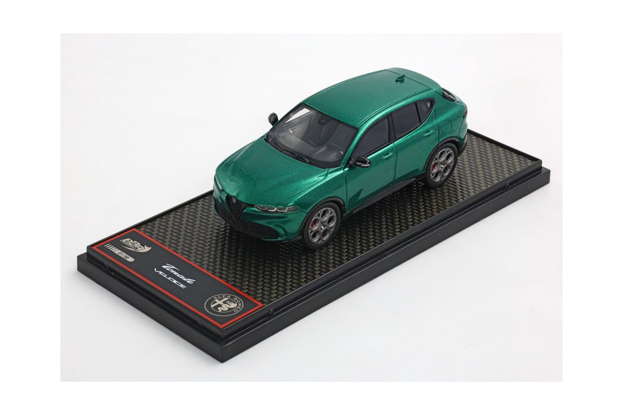ALFA ROMEO TONALE VELOCE MONTREAL GREEN / АЛЬФА РОМЕО ТОНАЛЕ ВЕЛОКЕ МОНТРЕАЛ 1:43 ЗЕЛЕНЫЙ
