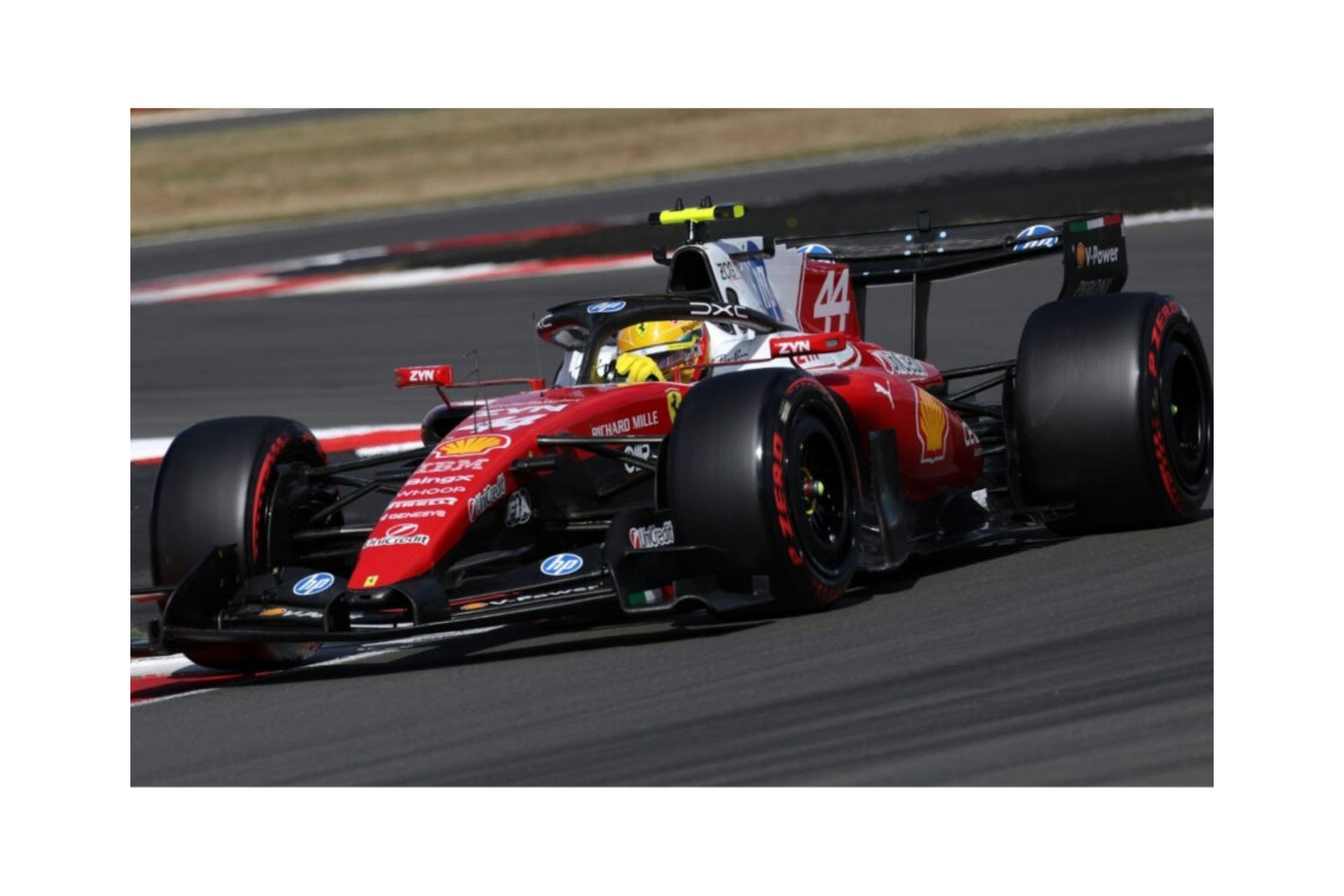FERRARI SF26 F1 BRITISH GRAND PRIX - 3RD PLACE HAMILTON METAL DIECAST / ФЕРРАРИ СФ26 Ф1 БРИТАНСКИЙ ГРАН-ПРИ 1:43