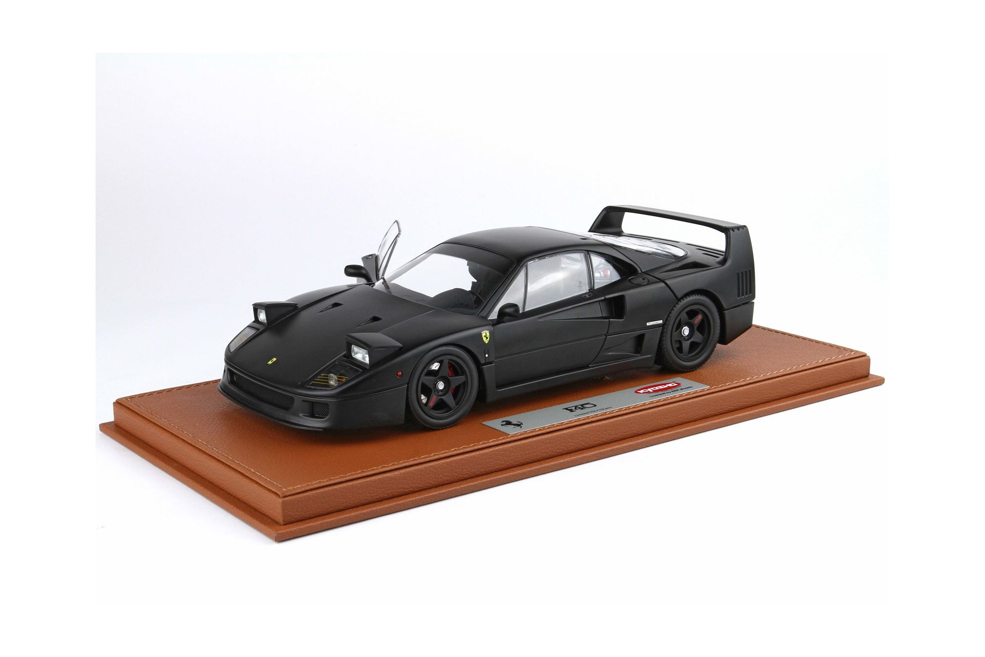 FERRARI F40 MATT BLACK AND BLACK SEATS BBR-KYOSHO / ФЕРРАРИ Ф40 МАТТ СЕАТС ББР-КИОСХО 1:18 ЧЕРНЫЙ