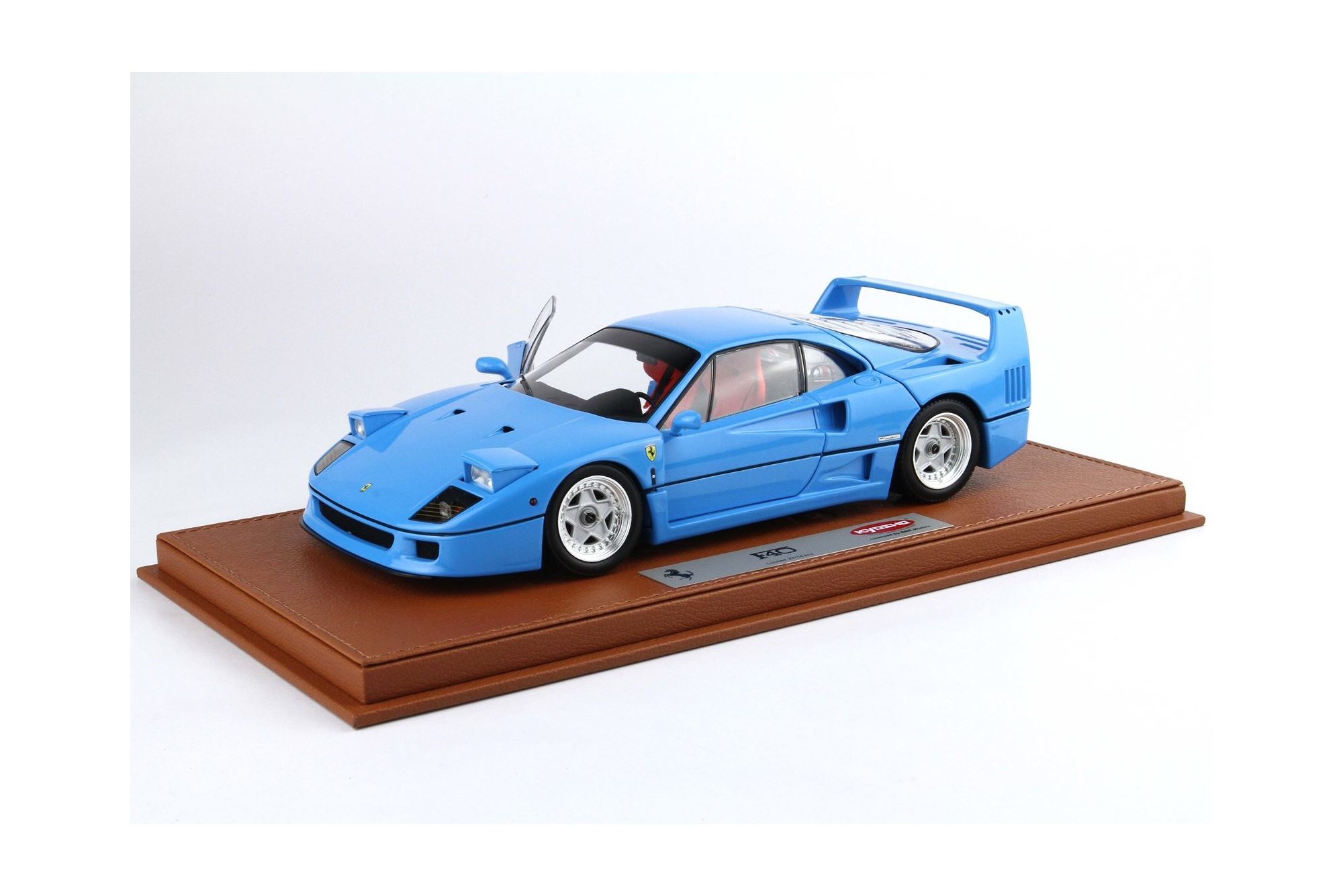 FERRARI F40 LIGHT BLUE AND SILVER RIMS BBR-KYOSHO / ФЕРРАРИ Ф40 ЛИГХТ ДИСКИ ББР-КИОСХО 1:18 ГОЛУБОЙ