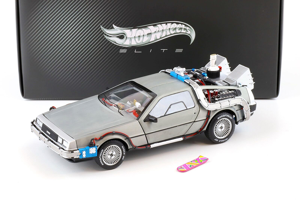 DELOREAN DMC "BACK TO THE FUTURE" / ДЕЛОРИАН ИЗ К/Ф "НАЗАД В БУДУЩЕЕ" СО СКЕЙТОМ МАТОВЫЙ МЕТАЛЛ