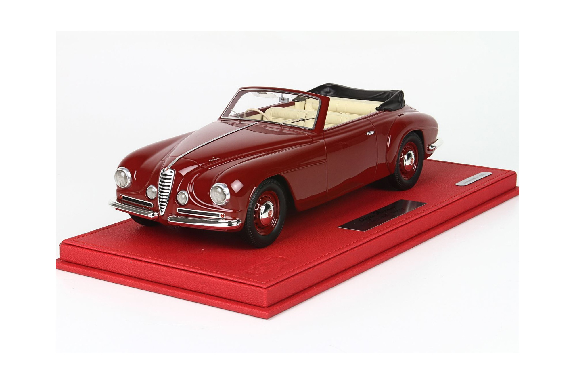 ALFA ROMEO 6C 2500 GT “TOURING” VILLA D’ESTE WITH DISPLAY CASE / АЛЬФА РОМЕО 6К 2500 ГТ ТОУРИНГ ВИЛЛА Д ЕСТЕ 1:18