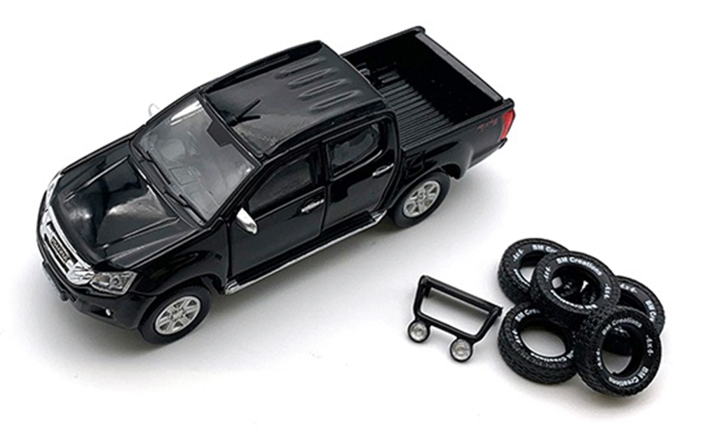 ISUZU D-MAX 2016 ЧЕРНЫЙ (COSMIC BLACK) (ДЛИНА МОДЕЛИ 6-10 СМ)
