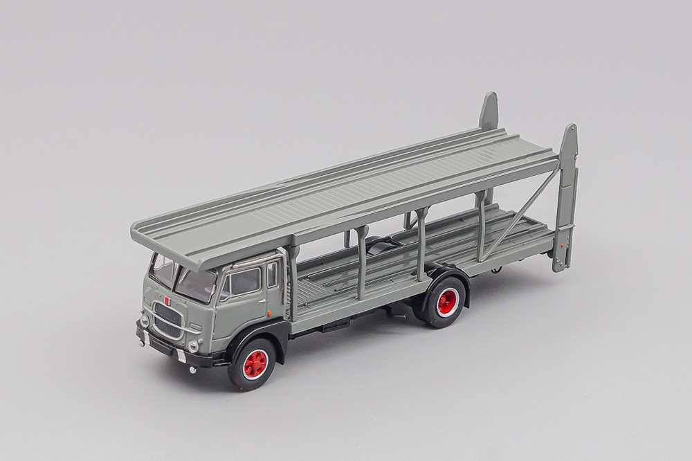 FIAT 640 TRUCK CAR TRANSPORTER 1949, GREY (ДЛИНА МОДЕЛИ 3-5 СМ)