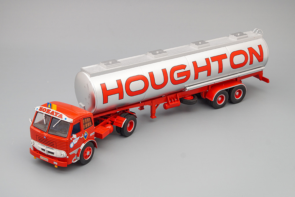 PEGASO 2011/50 HOUGHTON 1968, RED / SILVER