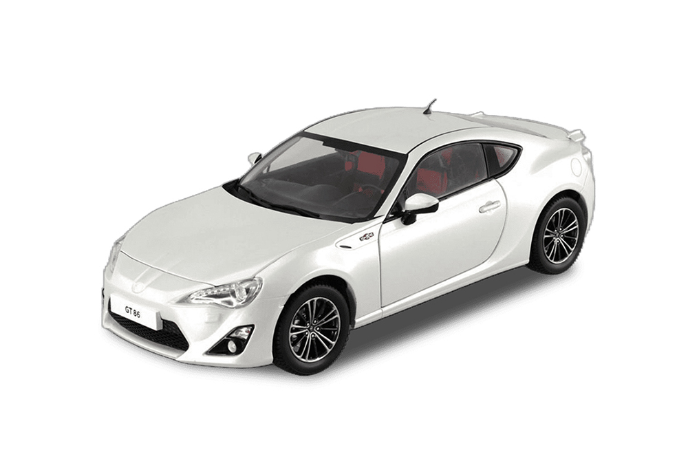TOYOTA GT86 2012 БЕЛЫЙ ПЕРЛАМУТР