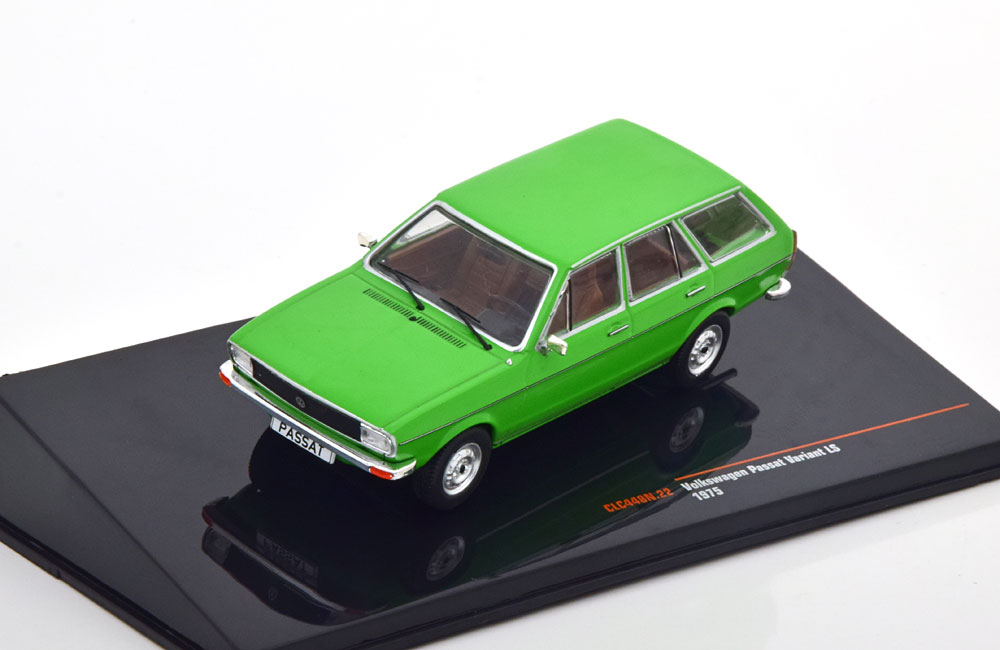 VW VOLKSWAGEN PASSAT VARIANT LS 1975 GREEN