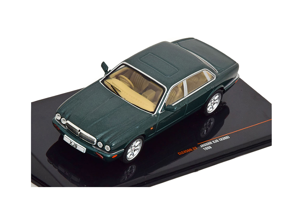 JAGUAR XJ8 (X308) 1998 DARKGREEN-METALLIC