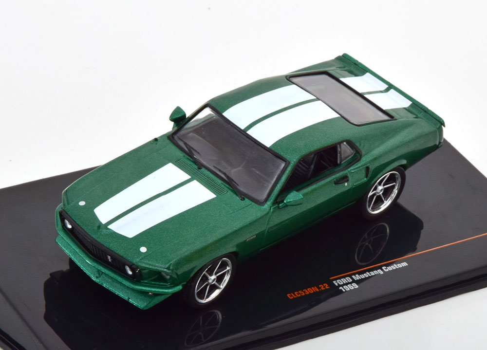 FORD MUSTANG CUSTOM 1969 GREEN METALLIC WHITE