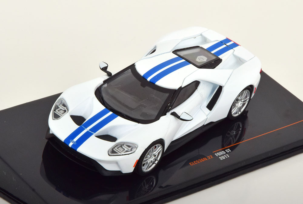 FORD GT 2017 WHITE BLUE