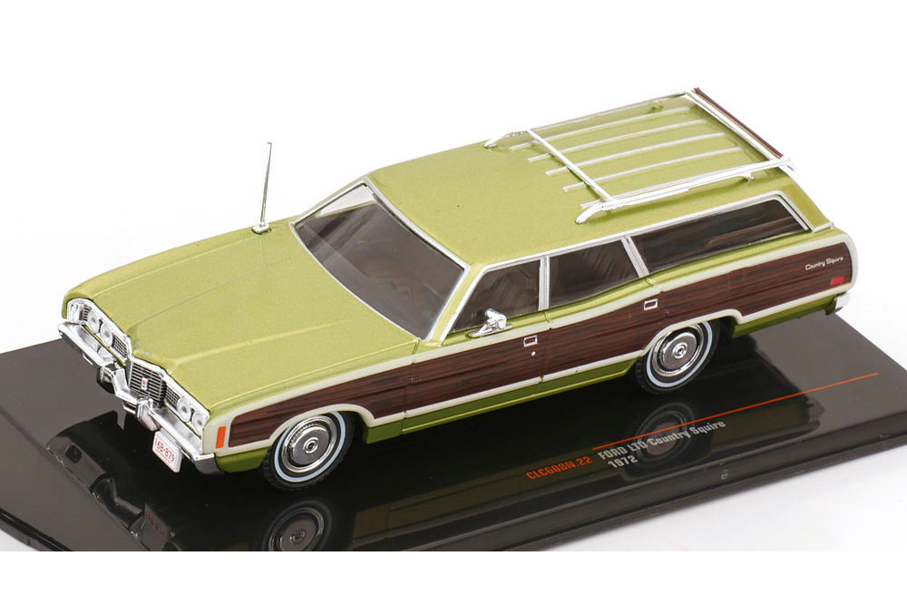 FORD LTD COUNTRY SQUIRE 1972 LIGHT GREEN METALLIC BROWN
