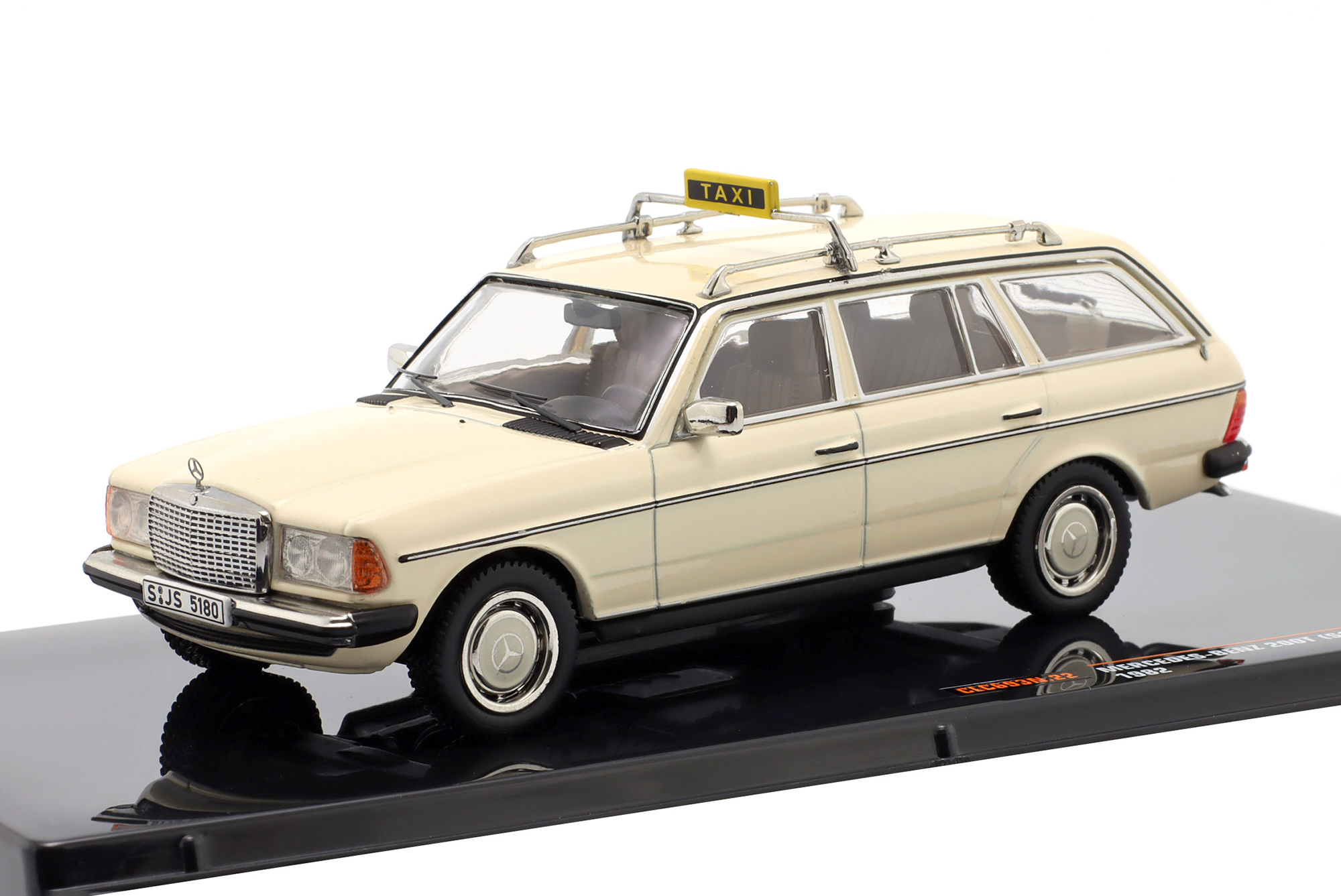 MERCEDES-BENZ 200T (S123) TAXI YEAR 1982 LIGHT IVORY / МЕРСЕДЕС-БЕНЦ 200T S123 ТАКСИ СВЕТЛЫЙ ИВОРЙ СЛОНОВАЯ КОСТЬ